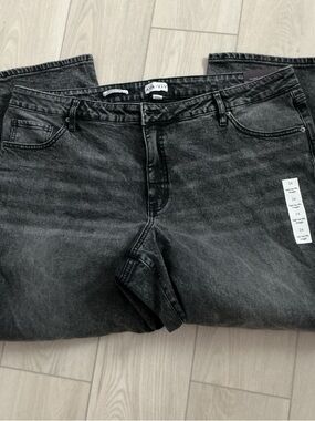 Ava & Viv Women’s Black Charcoal Straight Leg Jeans